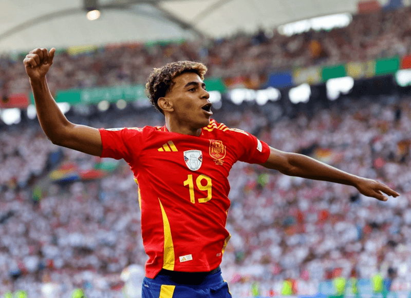 Tài năng trẻ Lamine Yamal đại diện cho thế hệ mới đưa Tây Ban Nha lần thứ 4 vô địch Euro.