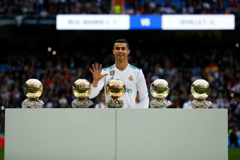 Các giải thưởng mà Cristiano Ronaldo giành được minh chứng cho sự thống trị tuyệt đối của anh suốt hơn một thập kỷ.