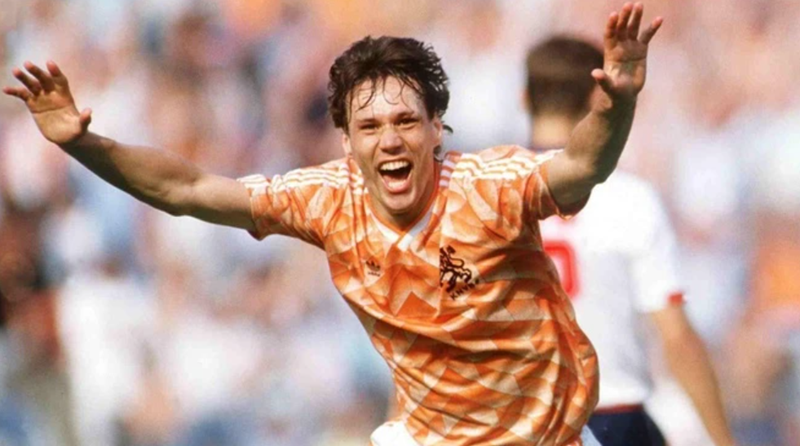 Ai ghi bàn quyết định giúp Hà Lan vô địch Euro 1988