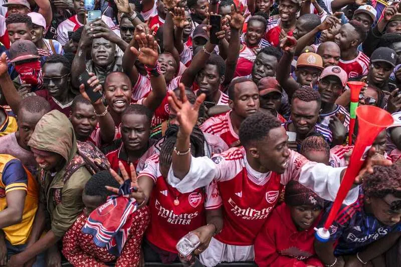 Với người hâm mộ Arsenal, chức vô địch 2025/26 là khoảnh khắc giải tỏa sau nhiều năm chờ đợi.