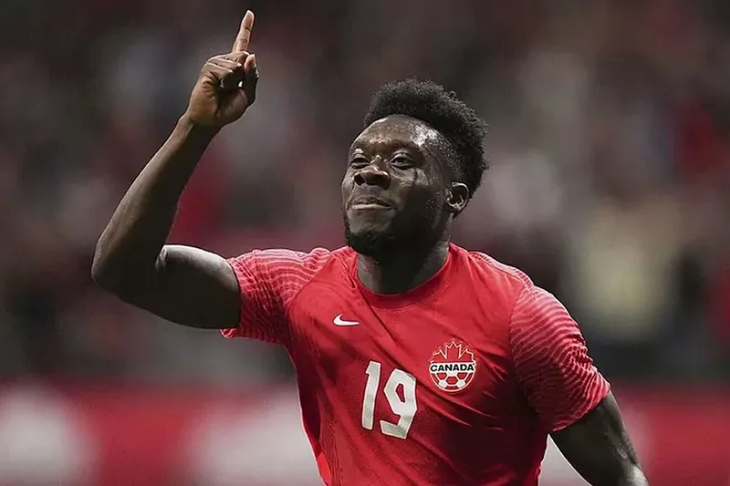 Alphonso Davies: Ngôi sao tốc độ và hành trình vươn tầm thế giới